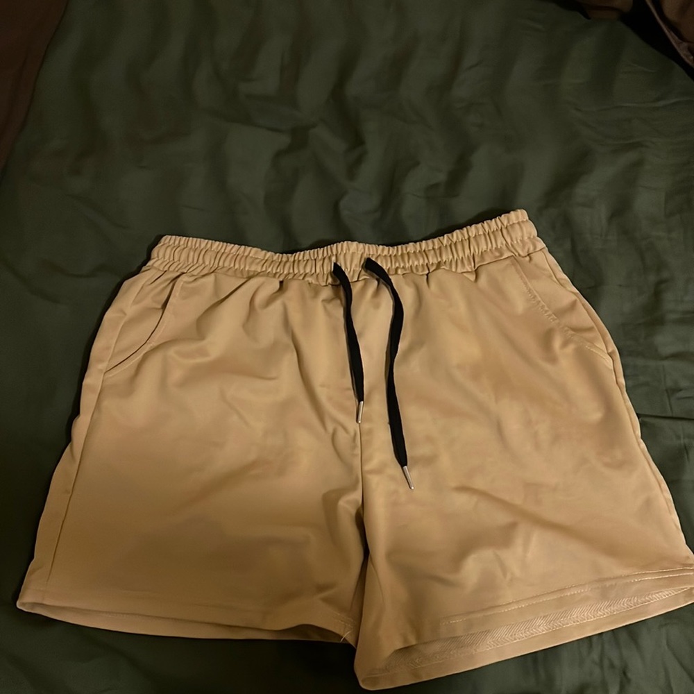 Never worn mens shein shorts